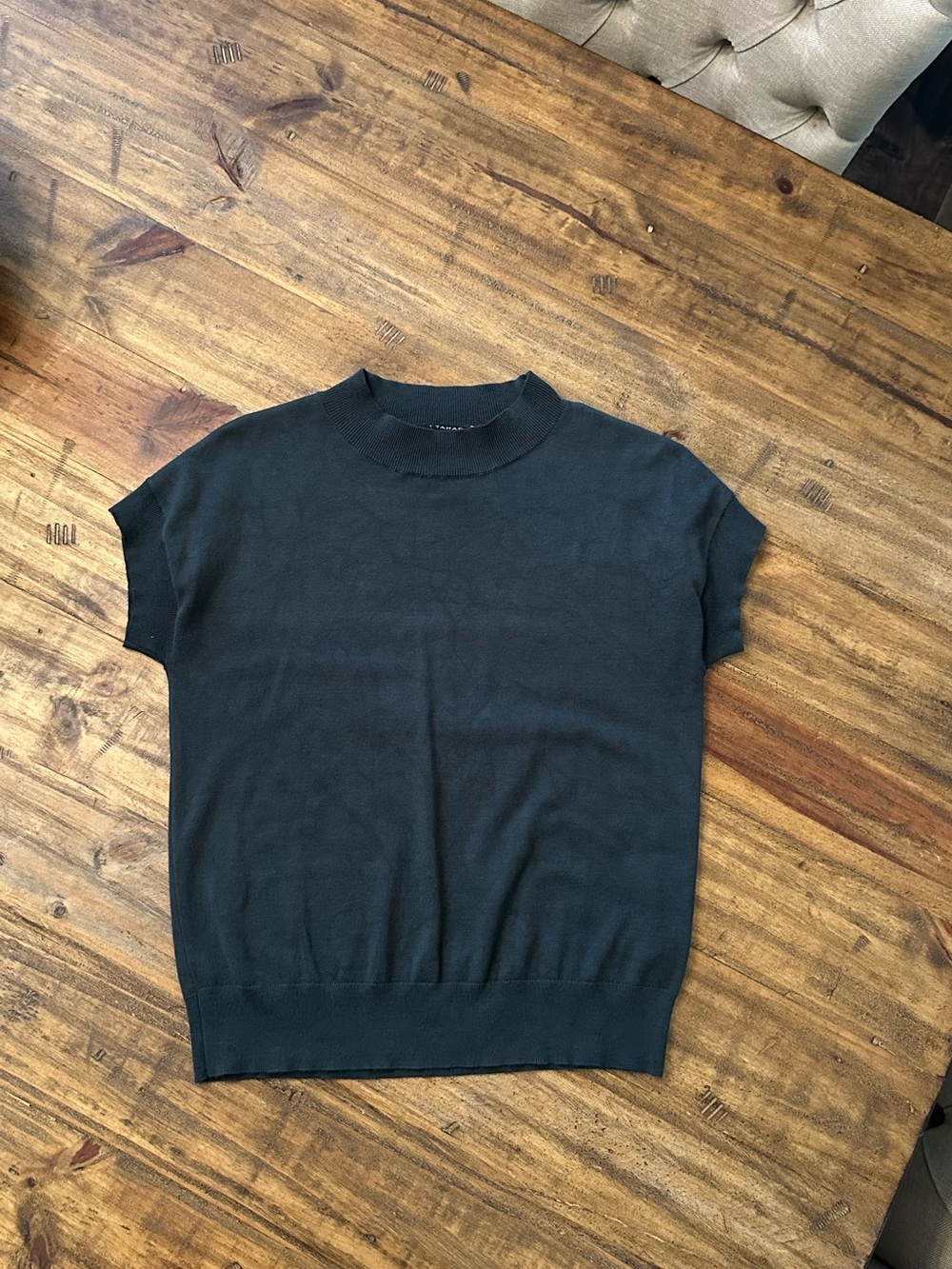 Tahari Black Short Sleeve Mock Neck Top